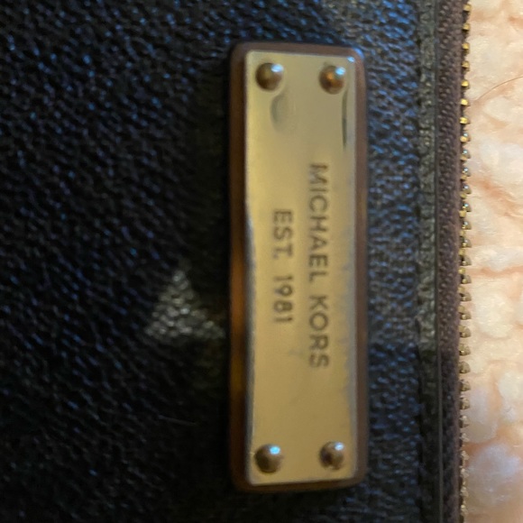 Michael Kors brown leather wallet in very good condition - Picture 6 of 7